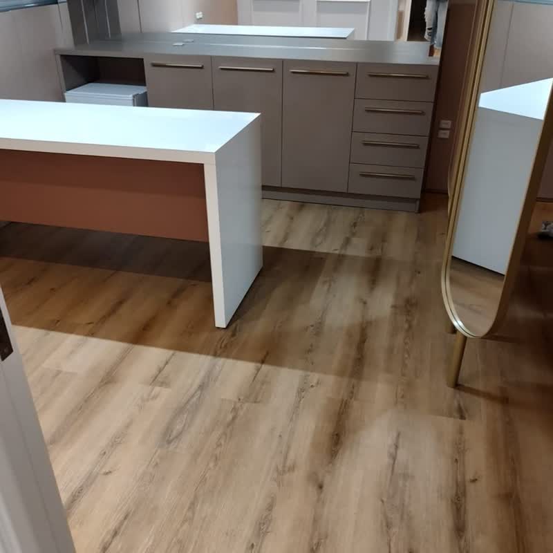 Rodapé instalado no acabamento de um ambiente